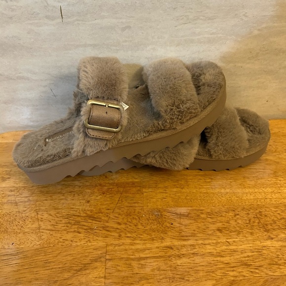 UGG | Shoes Koolaburra Furrah - Picture 8 of 10